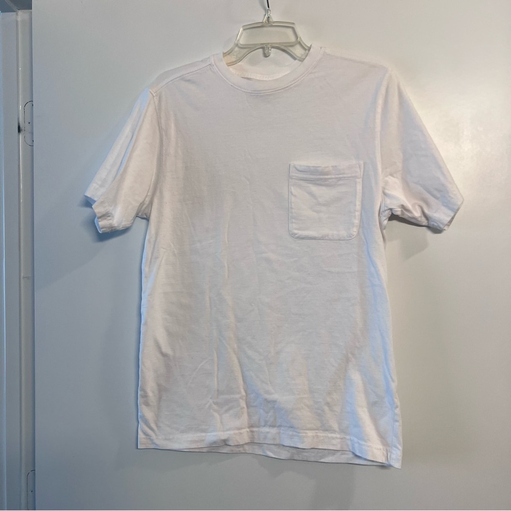 Men’s Small White Outdoor Life Tee